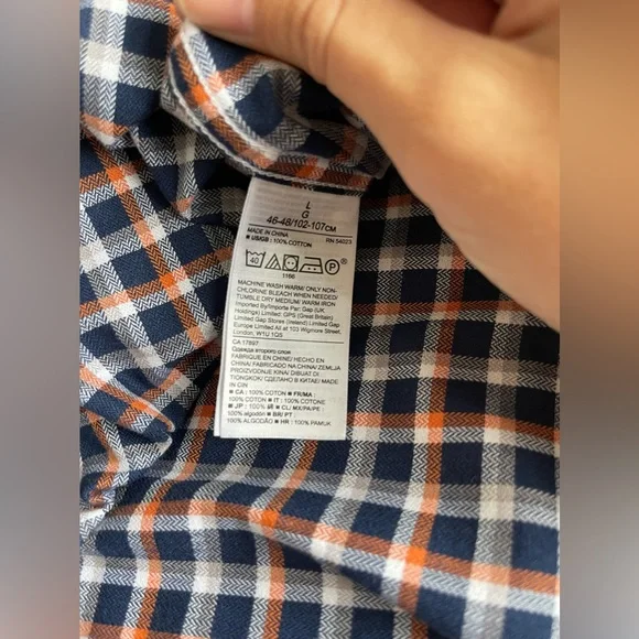 Banana Republic Slim-Fit Luxe Flannel Shirt - Picture 4 of 5